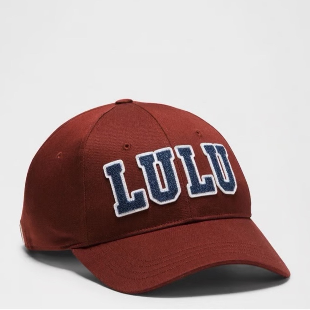 New Lululemon Structured Ball Cap Graphic LULU, color Maroon